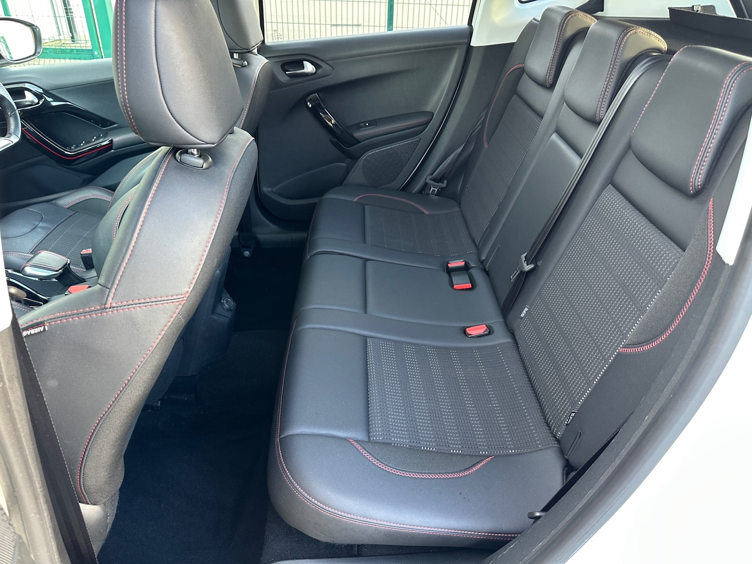 Used Peugeot 2008 2018 for sale - 75745672: Photo 15