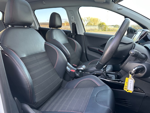 Used Peugeot 2008 2018 for sale - 75745672: Photo 17