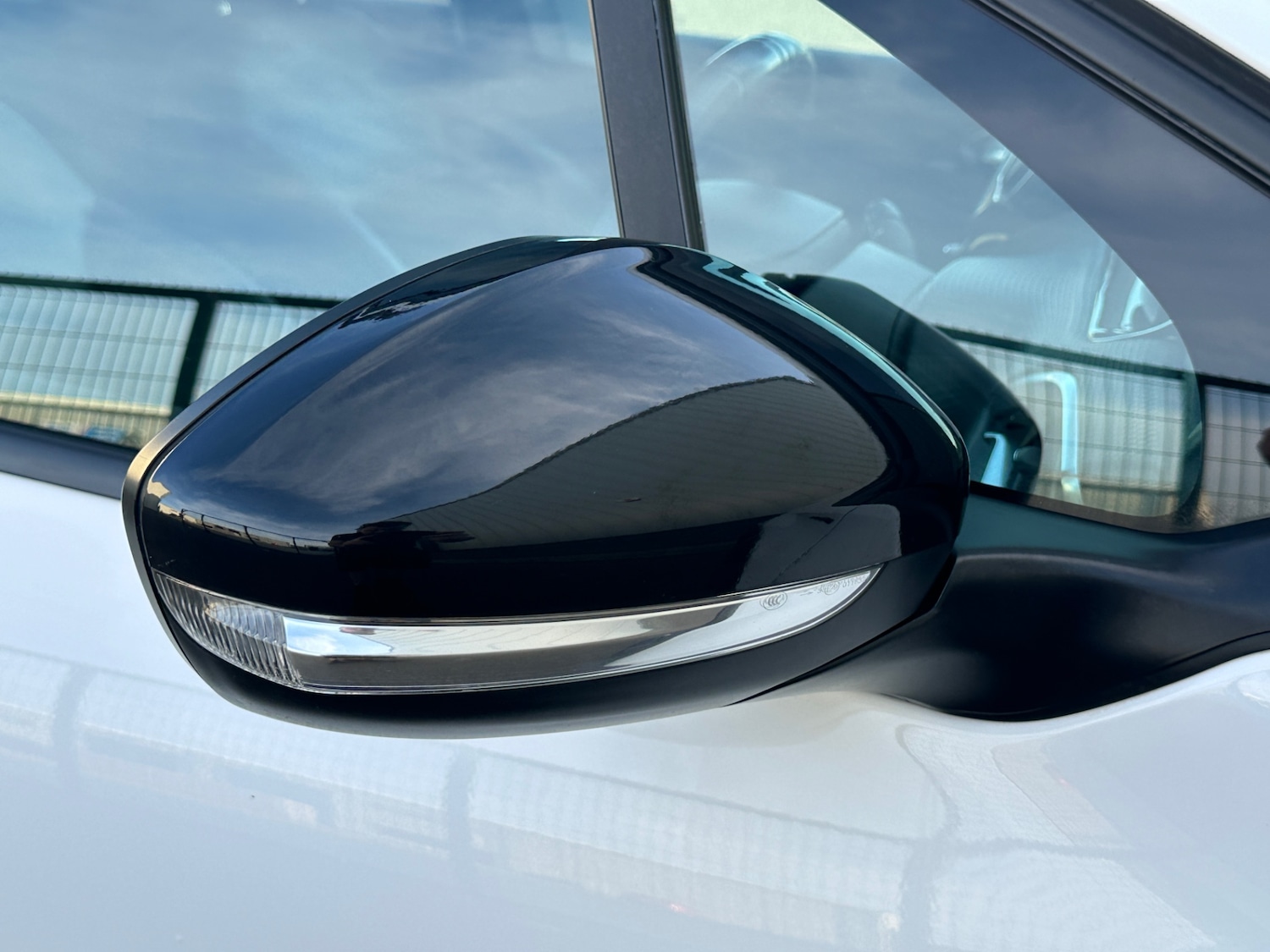 Used Peugeot 2008 2018 for sale - 75745672: Photo 23