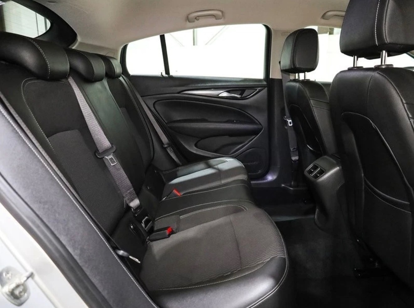 Used Vauxhall Insignia 2019 for sale - 77059889: Photo 6