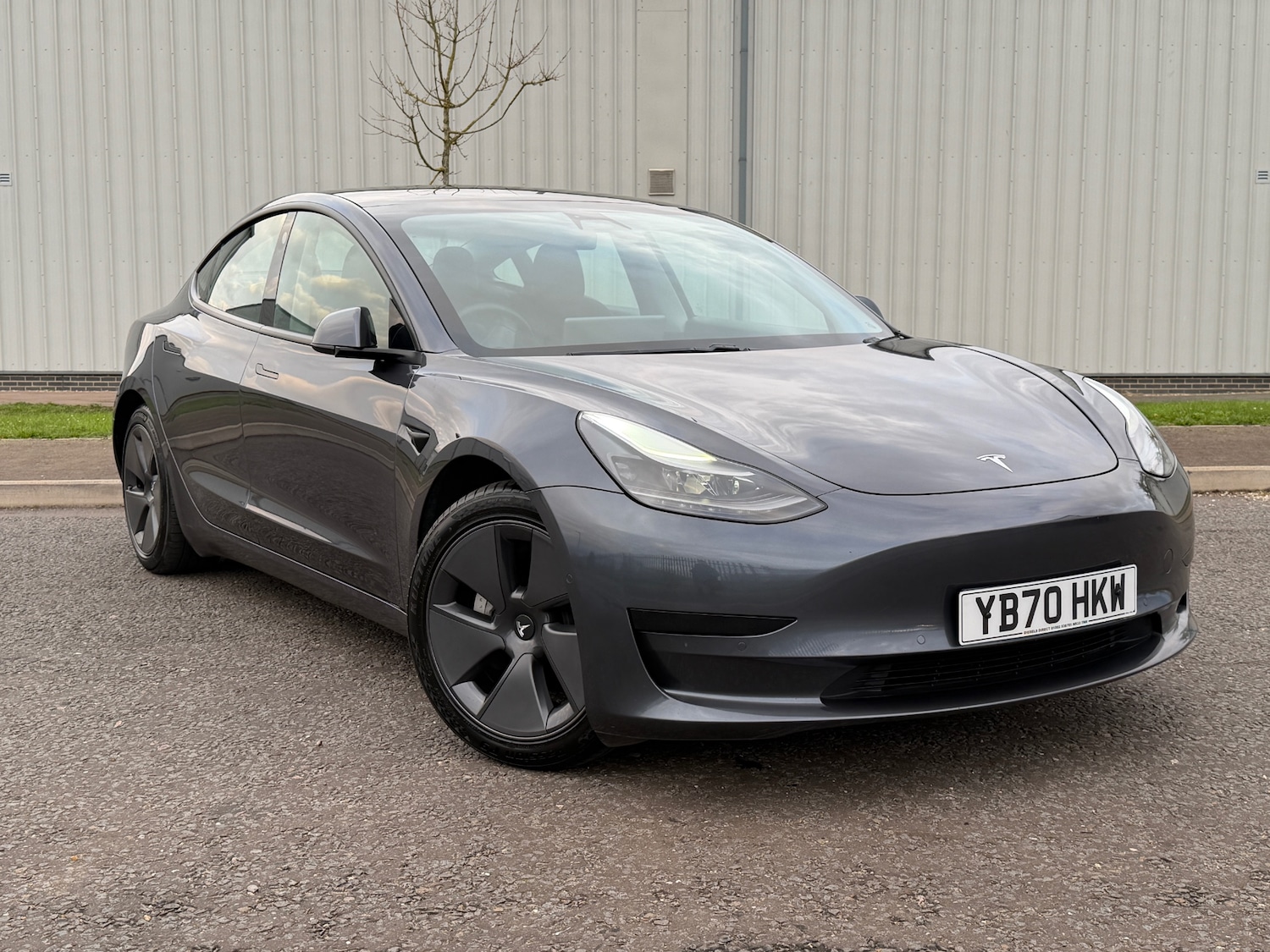 Used Tesla Model 3 2020 for sale - 76666308: Photo 1