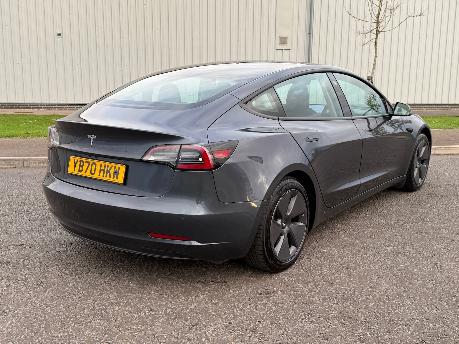 Used Tesla Model 3 2020 for sale - 76666308: Photo 22