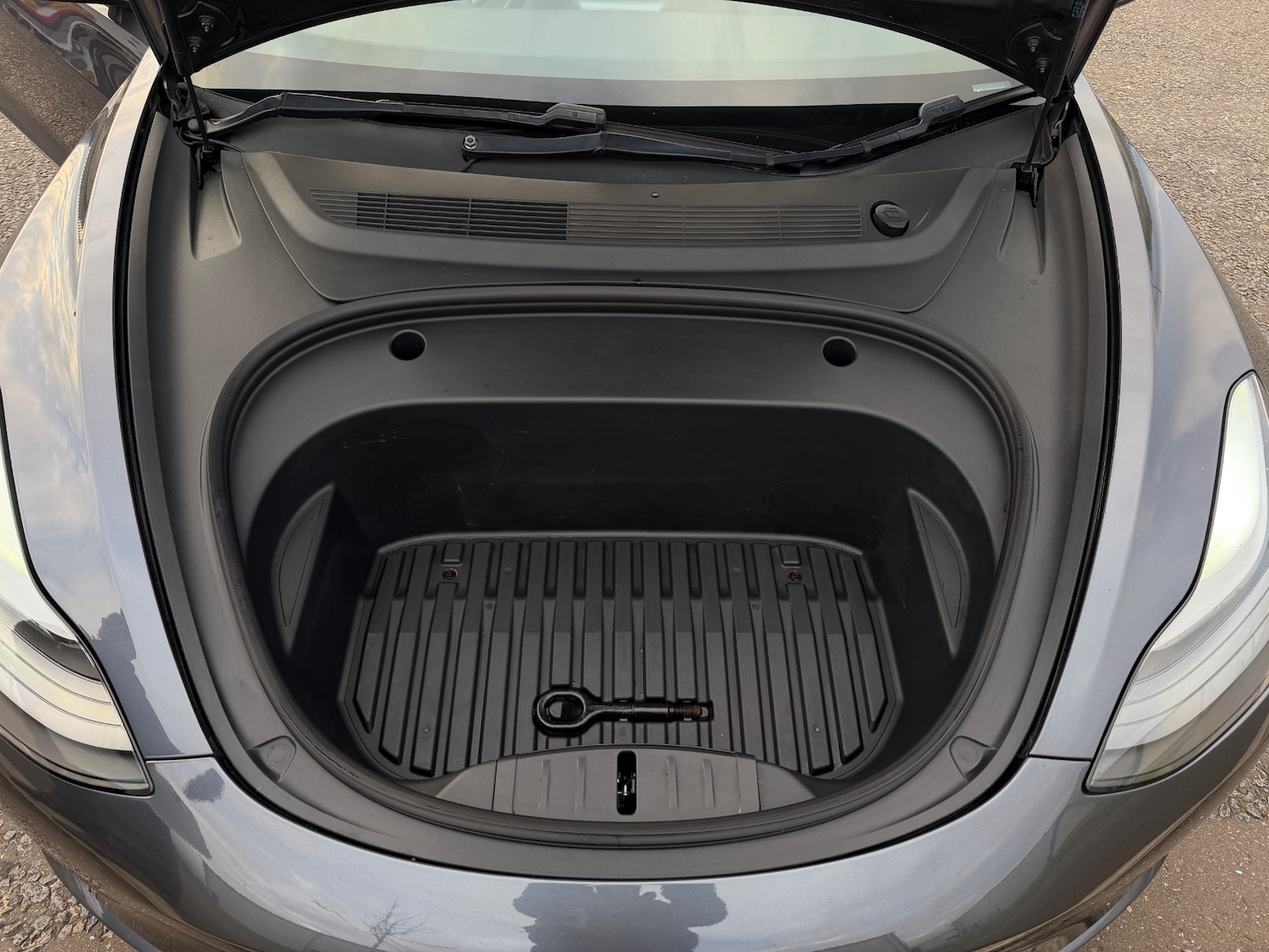 Used Tesla Model 3 2020 for sale - 76666308: Photo 8