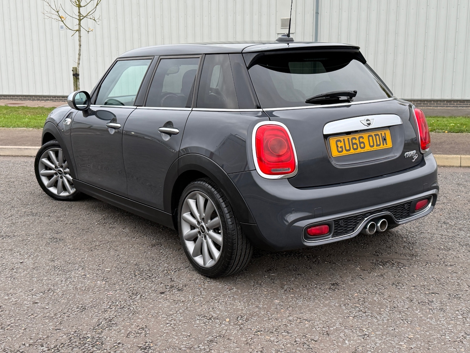 Used MINI Hatch 2016 for sale - 76557147: Photo 2