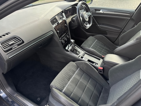 Used Volkswagen Golf 2017 for sale - 75555730: Photo 9