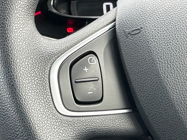 Used Renault Clio 2023 for sale - 71163537: Photo 15