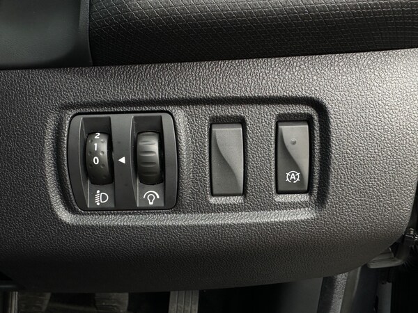 Used Renault Clio 2023 for sale - 71163537: Photo 18