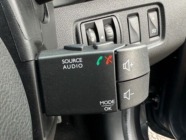 Used Renault Clio 2023 for sale - 71163537: Photo 19