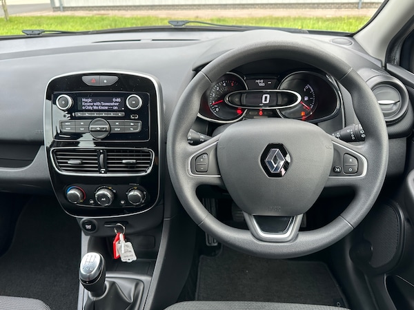 Used Renault Clio 2023 for sale - 71163537: Photo 8