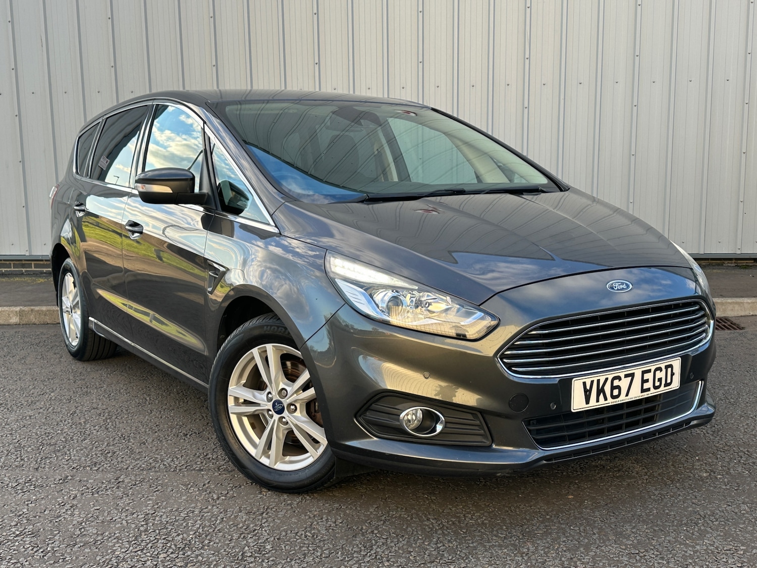 Used Ford S-Max 2018 for sale - 76378919: Photo 1