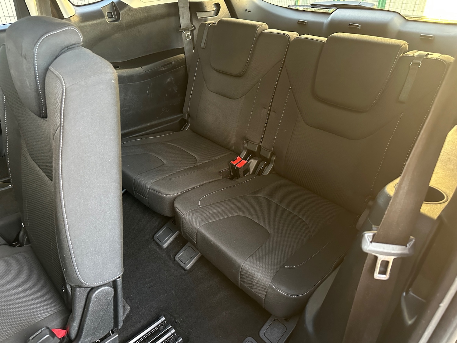 Used Ford S-Max 2018 for sale - 76378919: Photo 12