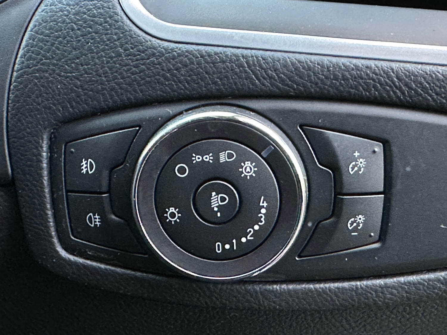 Used Ford S-Max 2018 for sale - 76378919: Photo 27