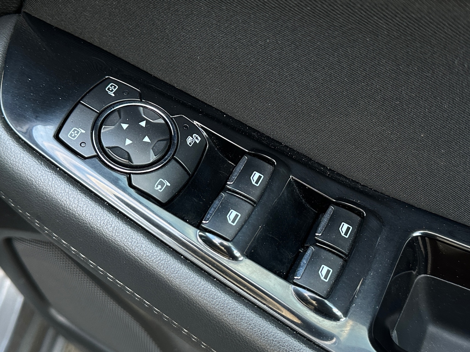 Used Ford S-Max 2018 for sale - 76378919: Photo 28