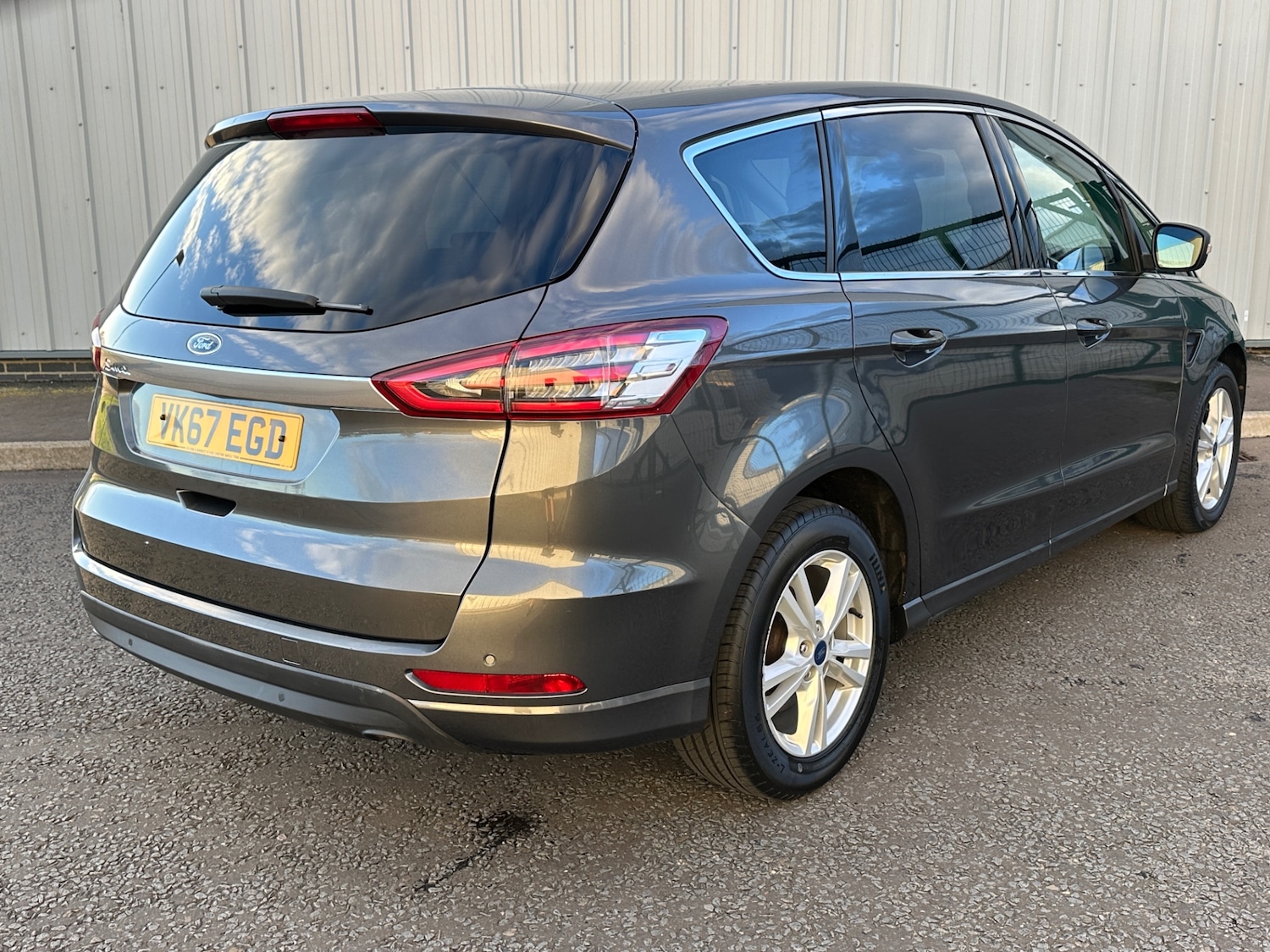 Used Ford S-Max 2018 for sale - 76378919: Photo 31