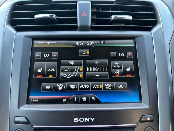 Used Ford Mondeo 2015 for sale - 74308231: Photo 24