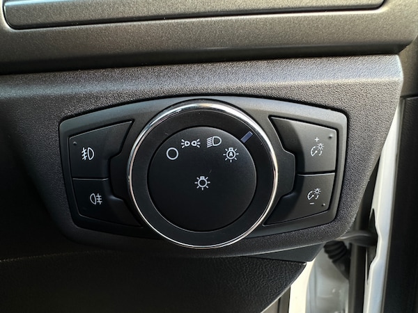 Used Ford Mondeo 2015 for sale - 74308231: Photo 29
