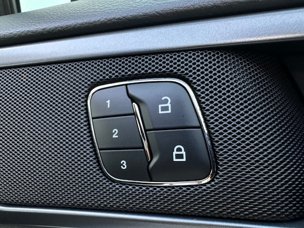 Used Ford Mondeo 2015 for sale - 74308231: Photo 30
