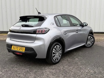 Used Peugeot 208 undefined for sale - 79259347: Photo
