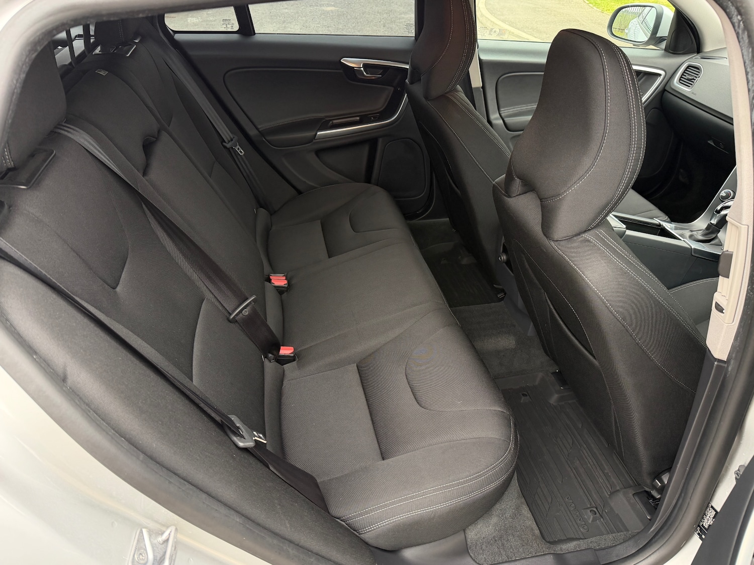 Used Volvo V60 2018 for sale - 78085040: Photo 11