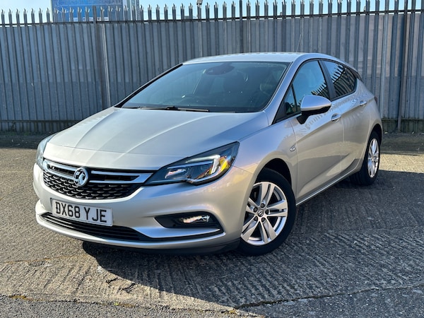 Used Vauxhall Astra 2018 for sale - 74279880: Photo 3