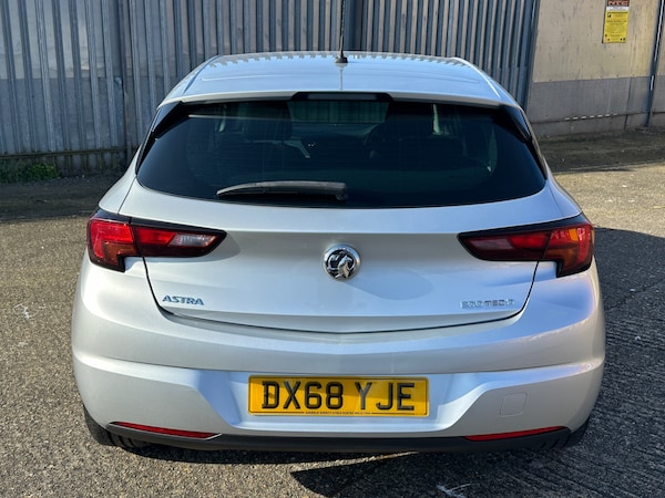 Used Vauxhall Astra 2018 for sale - 74279880: Photo 6
