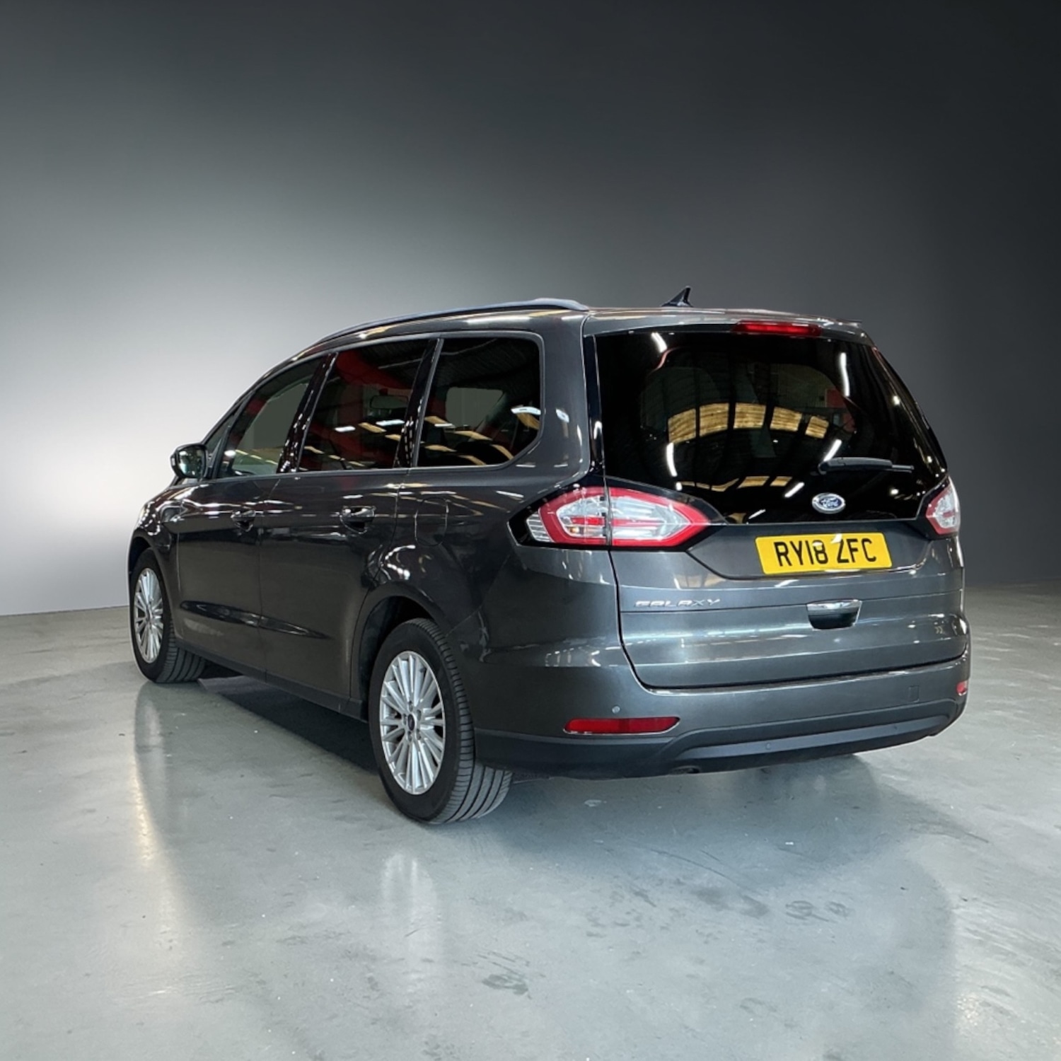 Used Ford Galaxy 2018 for sale - 78060671: Photo 2
