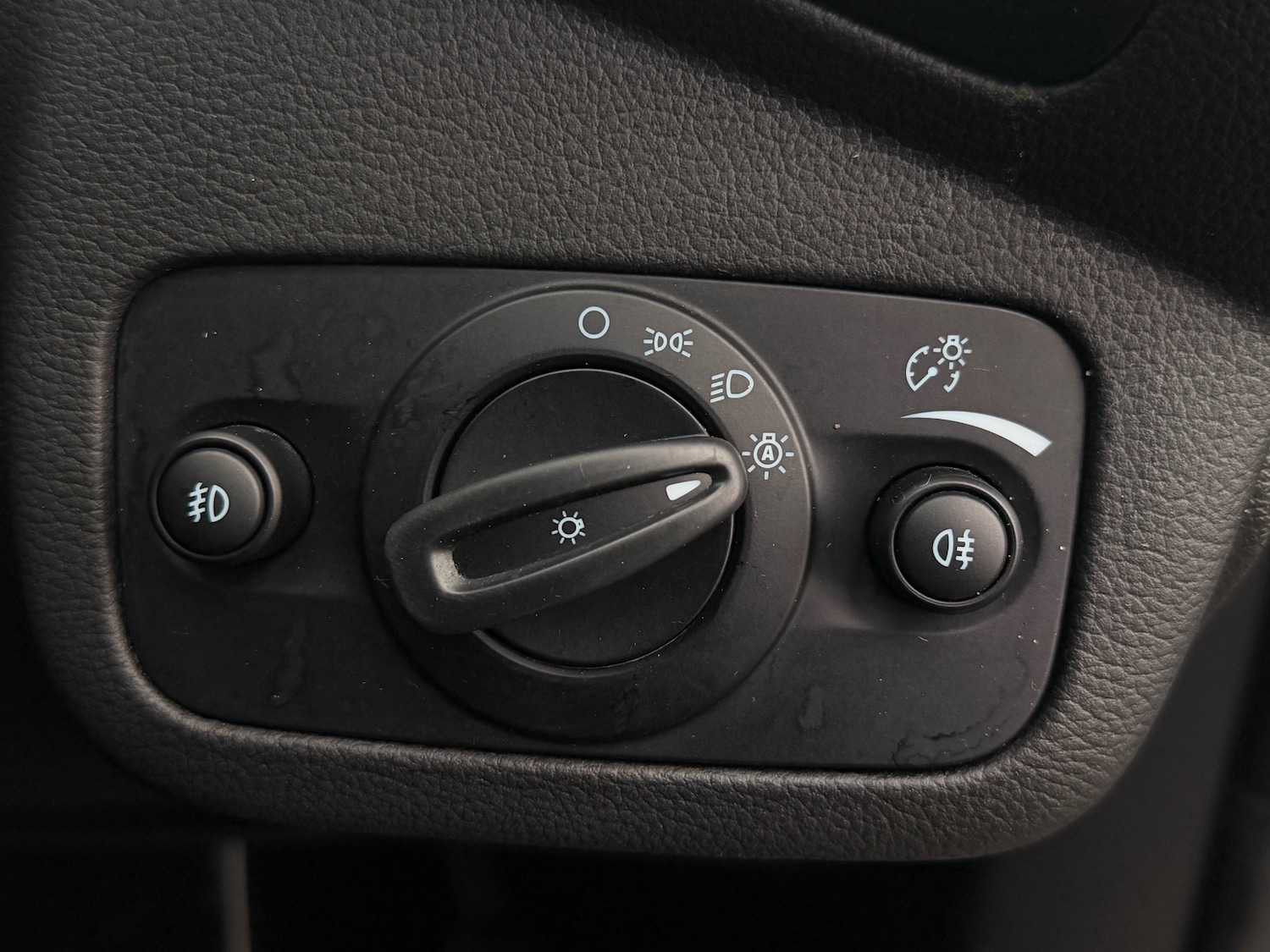 Used Ford Kuga 2016 for sale - 76855473: Photo 28