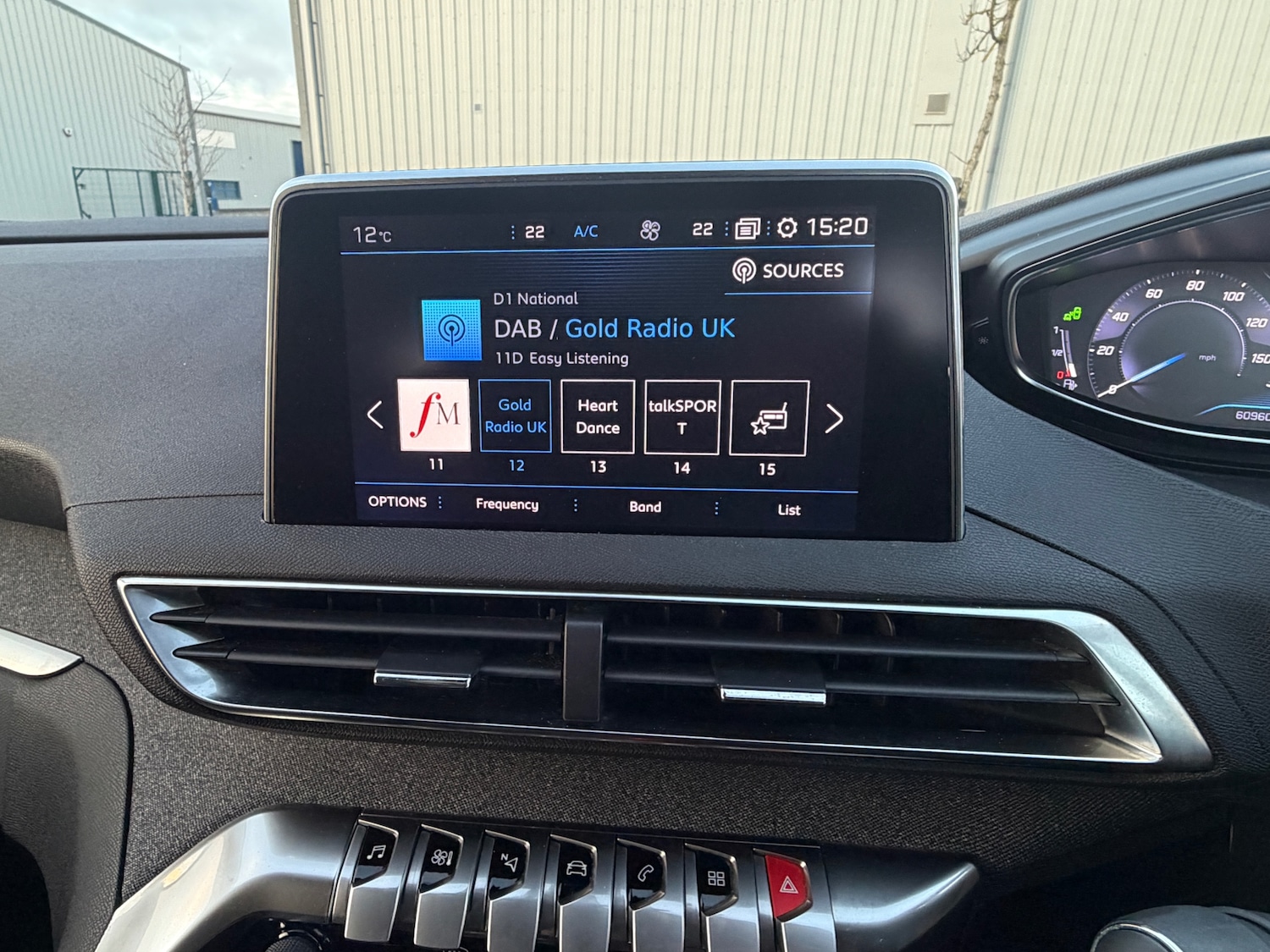 Used Peugeot 3008 2020 for sale - 76853420: Photo 11