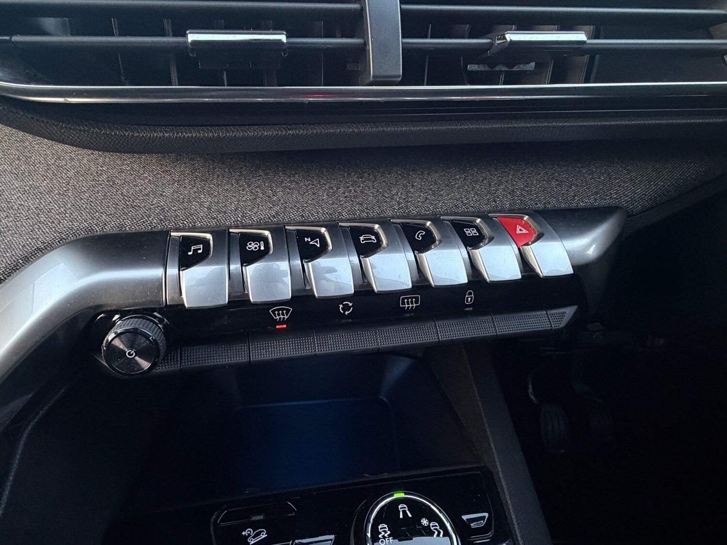 Used Peugeot 3008 2020 for sale - 76853420: Photo 13