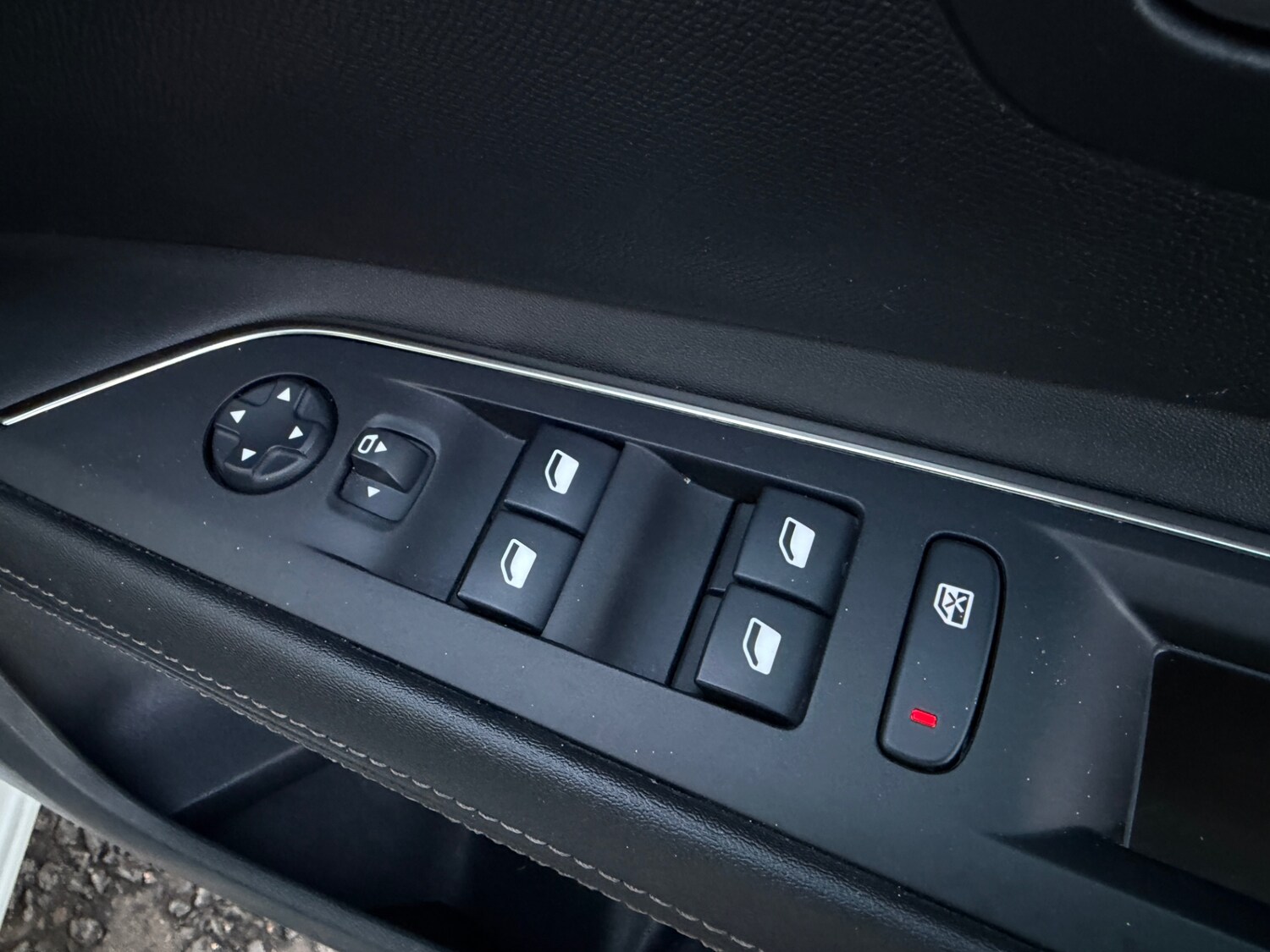 Used Peugeot 3008 2020 for sale - 76853420: Photo 27