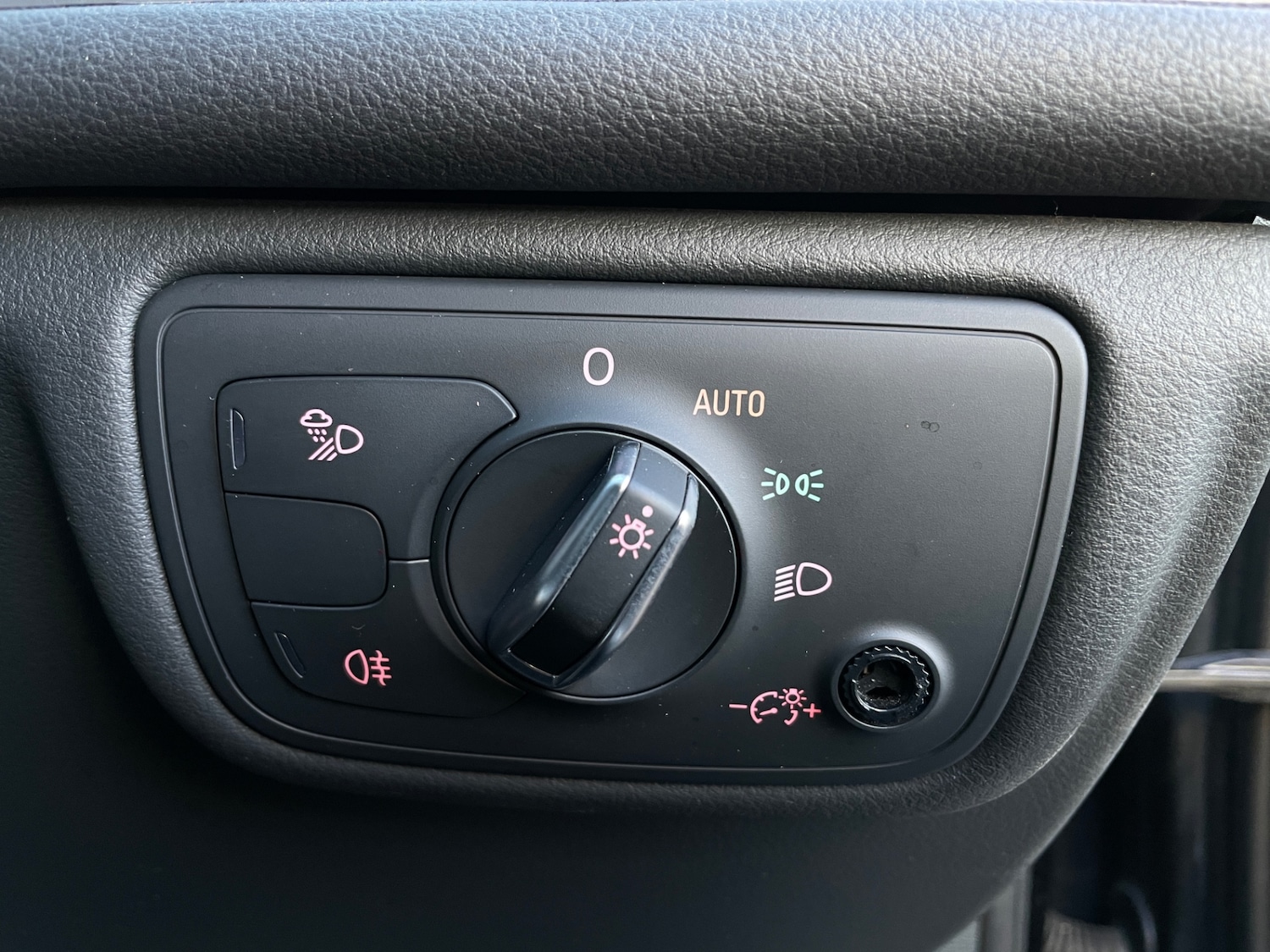 Used Audi A6 2015 for sale - 77708416: Photo 20