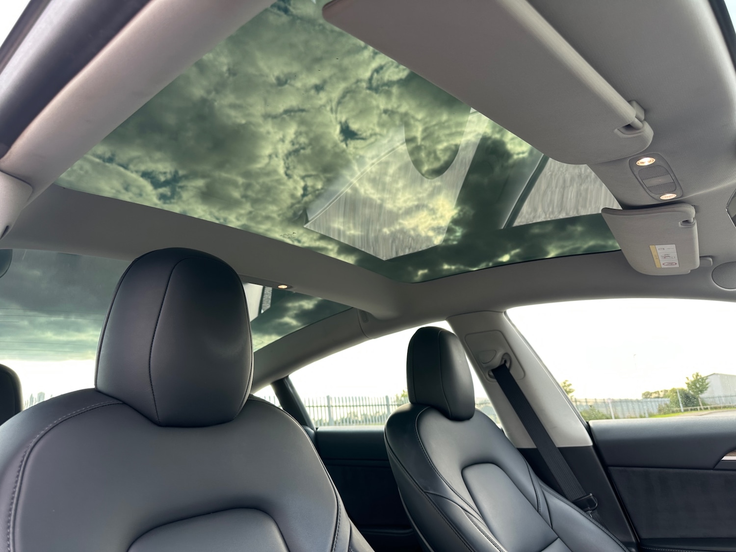 Used Tesla Model 3 2021 for sale - 75948731: Photo 9