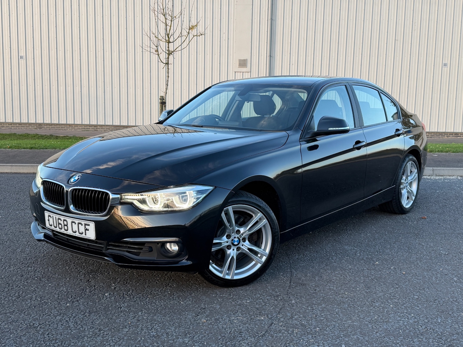 Used BMW 3 Series 2019 for sale - 76583401: Photo 2