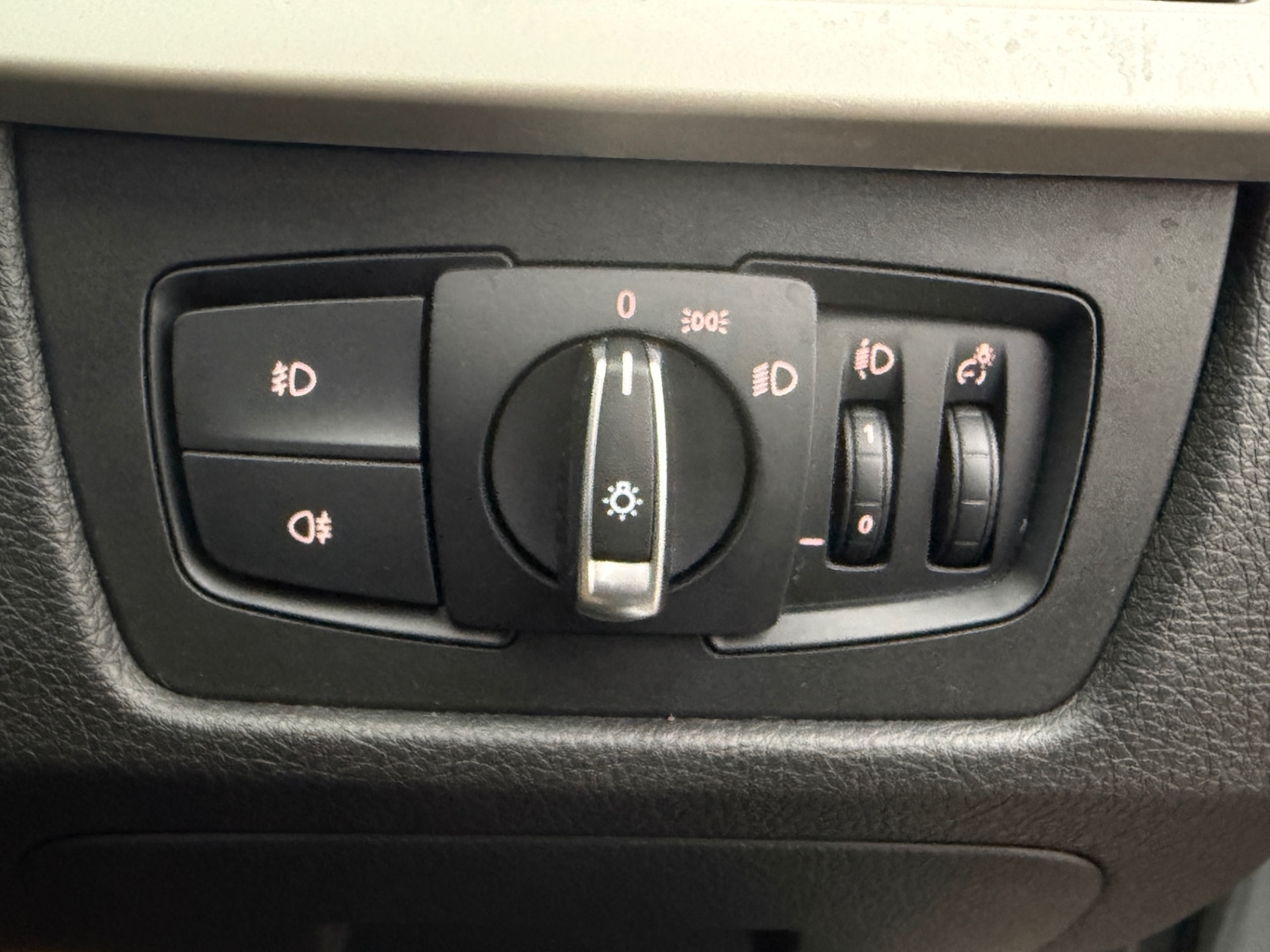 Used BMW 3 Series 2019 for sale - 77399276: Photo 12