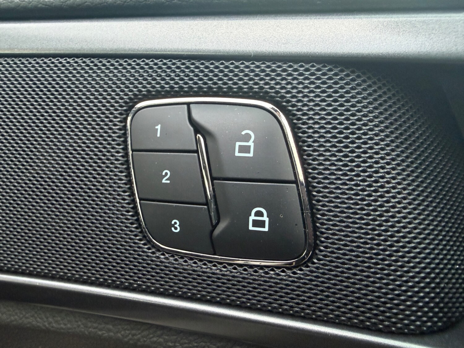 Used Ford Mondeo 2019 for sale - 76855509: Photo 24