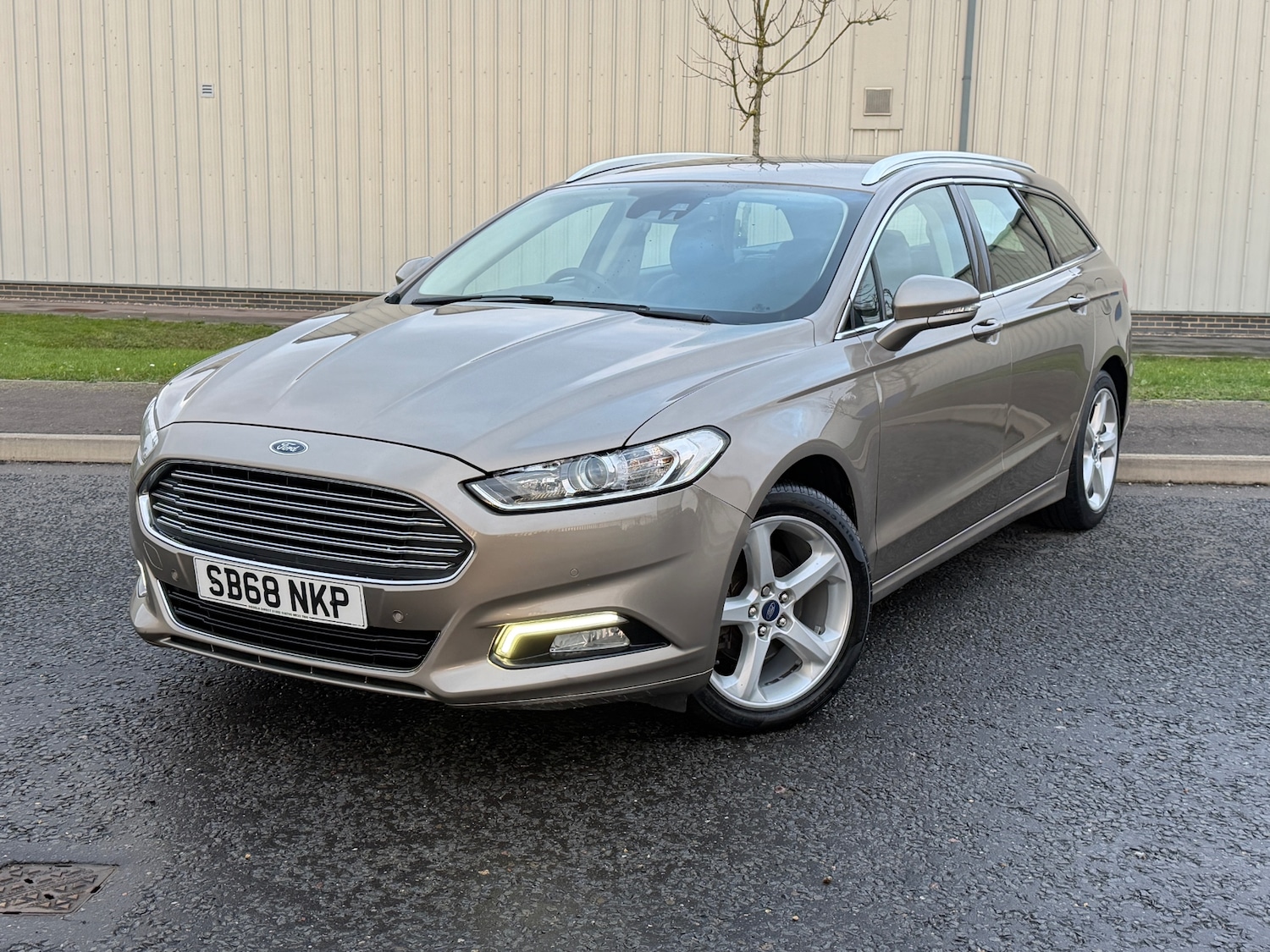 Used Ford Mondeo 2019 for sale - 76855509: Photo 3