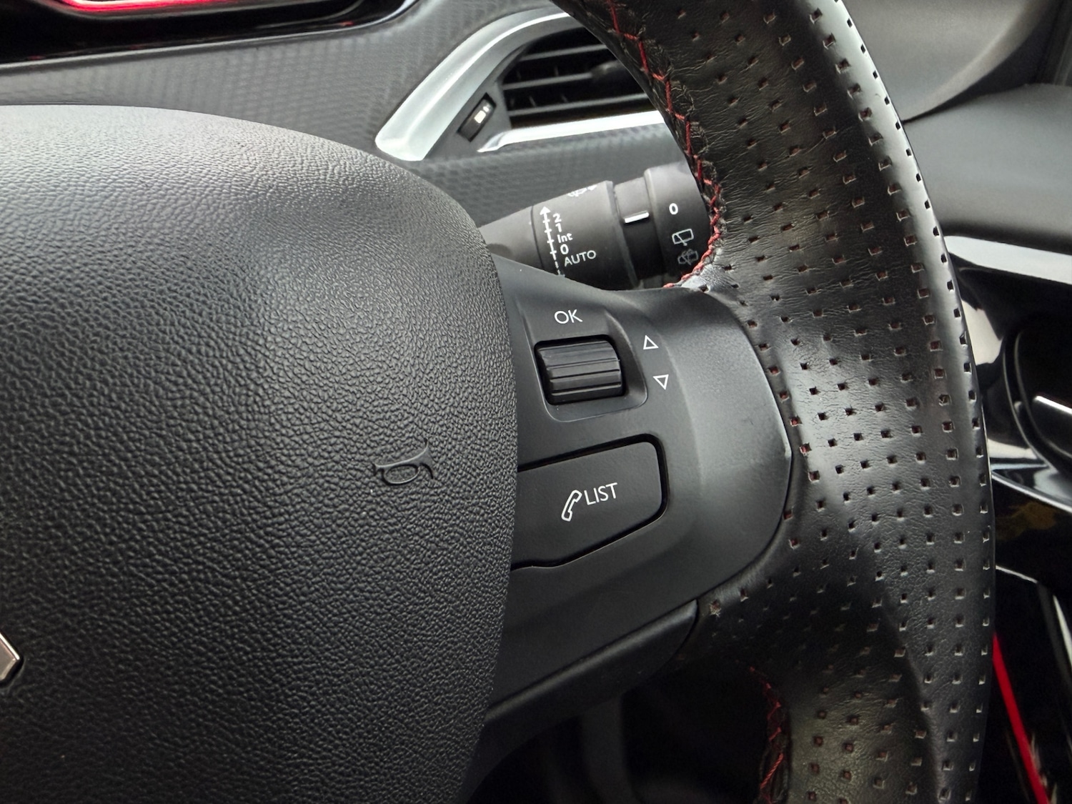 Used Peugeot 2008 2019 for sale - 76591648: Photo 31