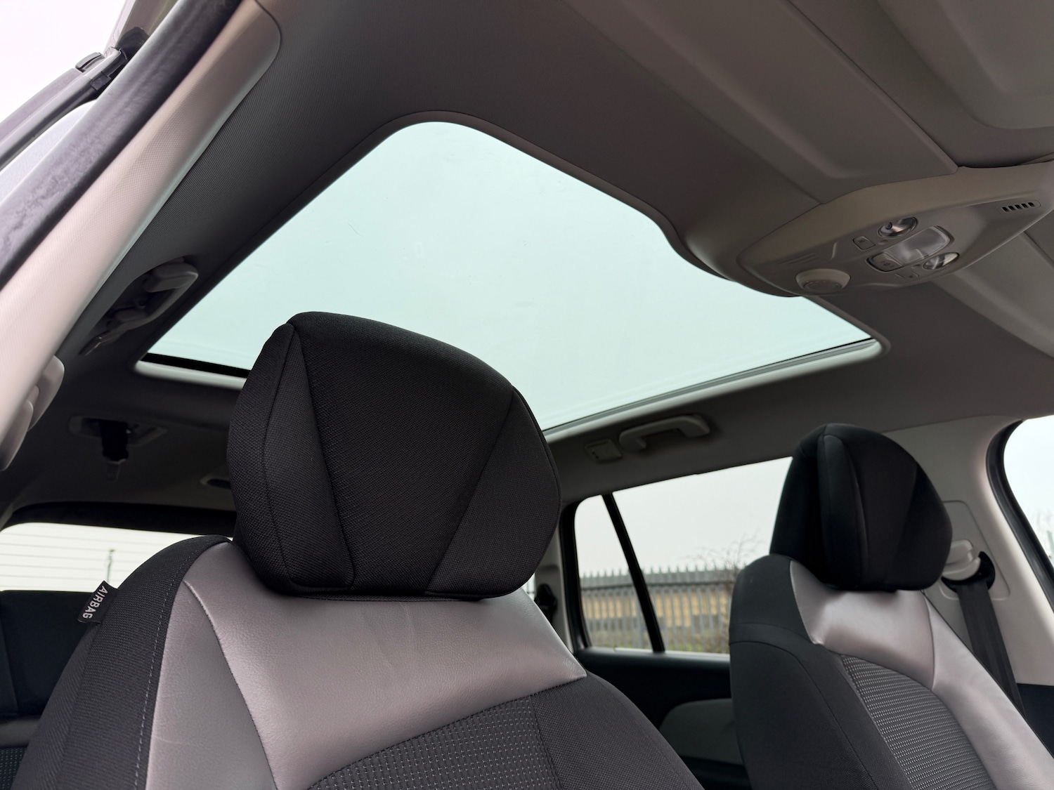 Used Citroen C4 Grand Picasso 2016 for sale - 77483190: Photo 17