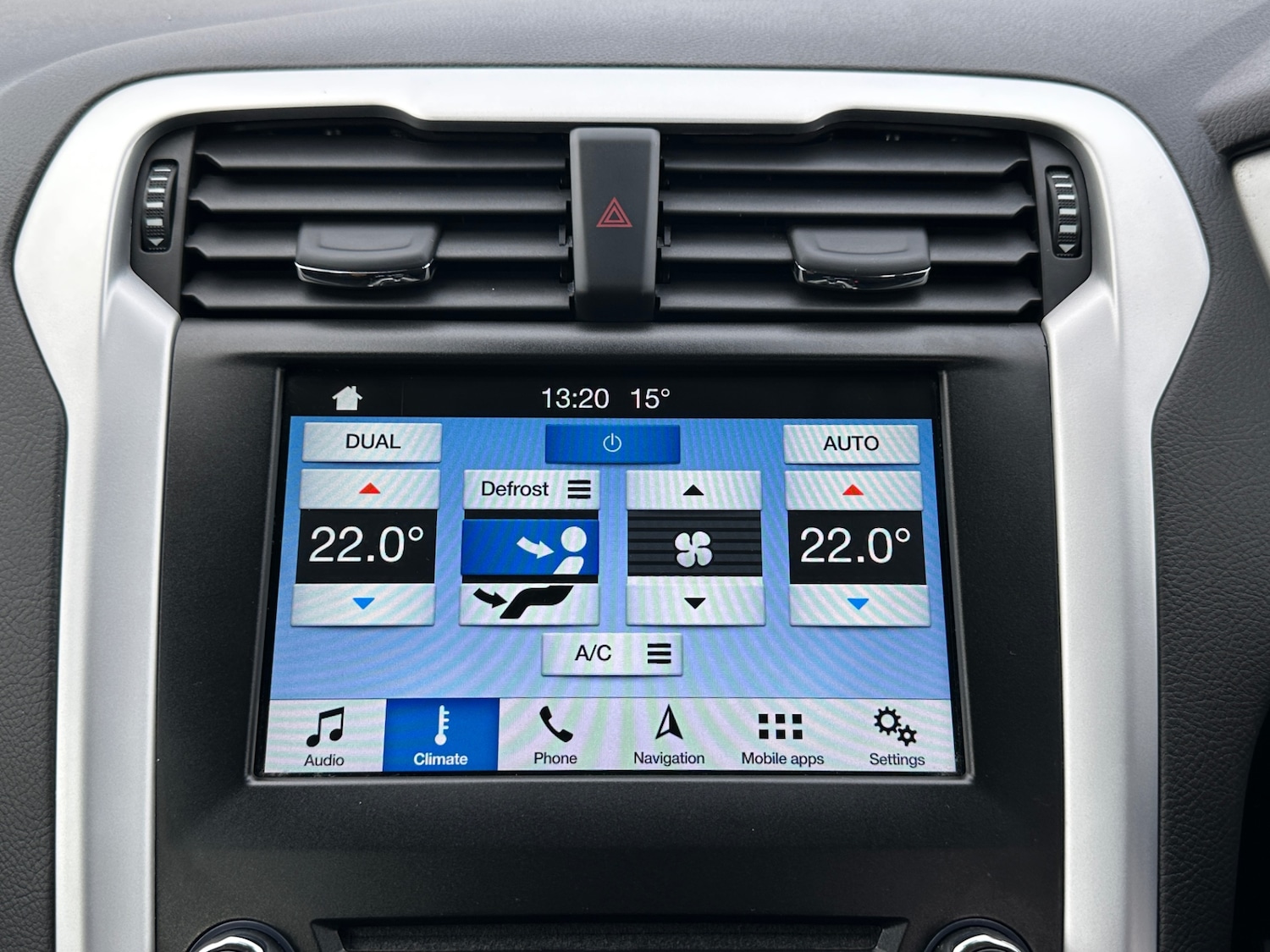 Used Ford Mondeo 2018 for sale - 76483117: Photo 28