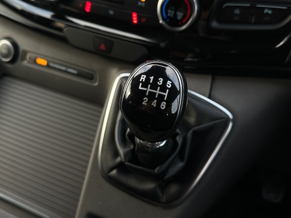Used Ford Tourneo Custom 2019 for sale - 75575739: Photo 30