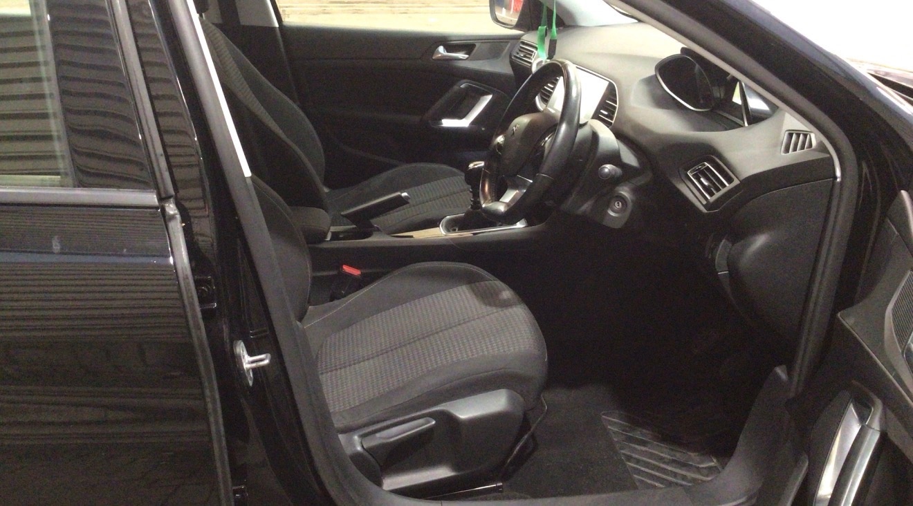 Used Peugeot 308 2020 for sale - 77228360: Photo 6