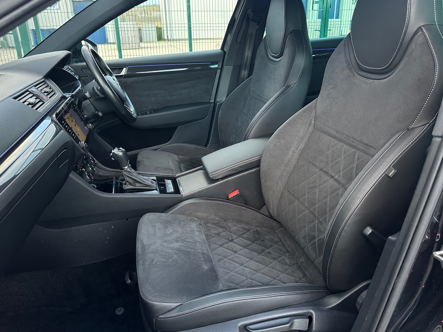 Used Skoda Superb 2018 for sale - 76378934: Photo 11