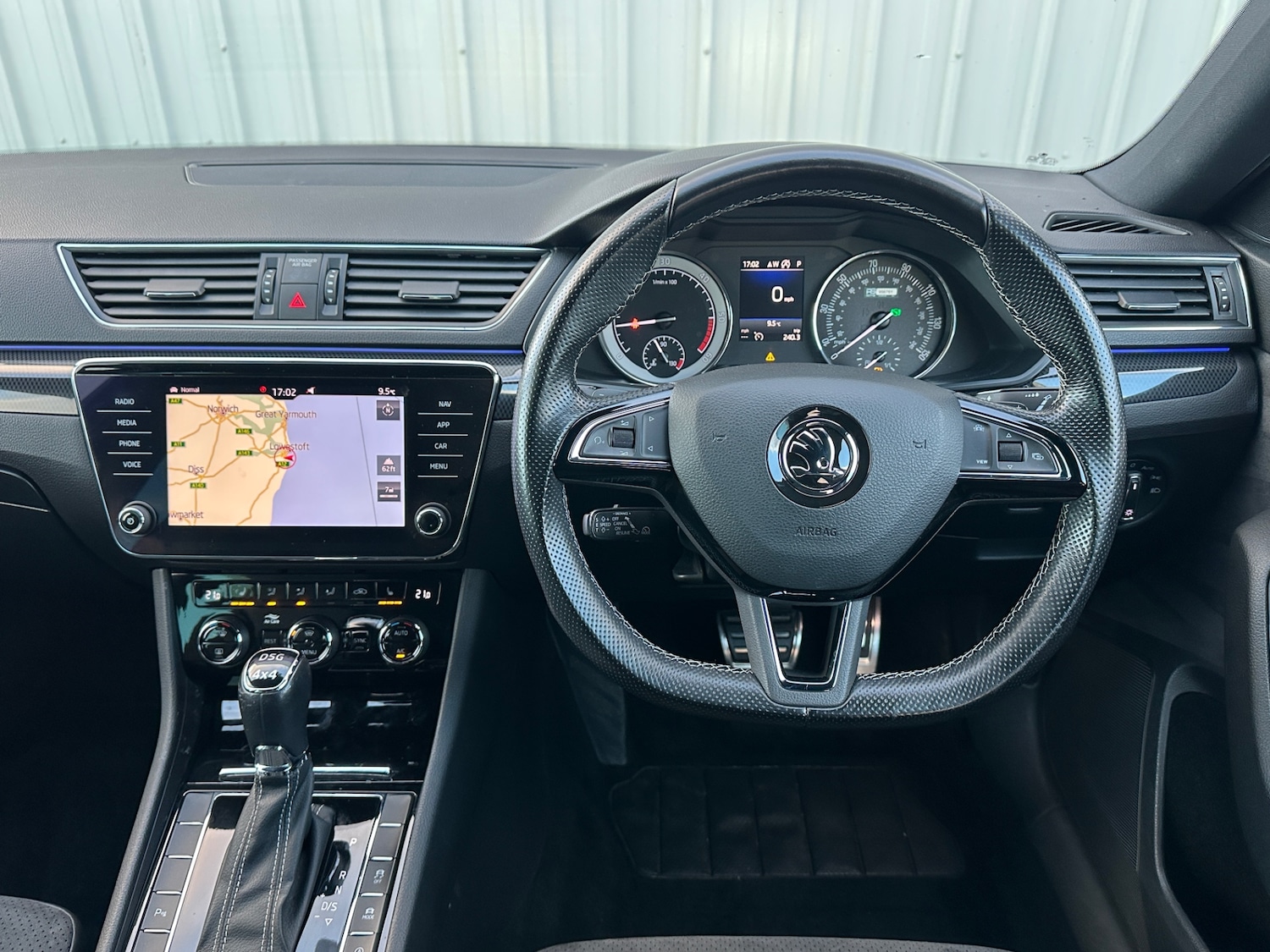 Used Skoda Superb 2018 for sale - 76378934: Photo 15