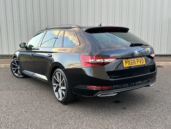 Used Skoda Superb 2018 for sale - 76378934: Photo