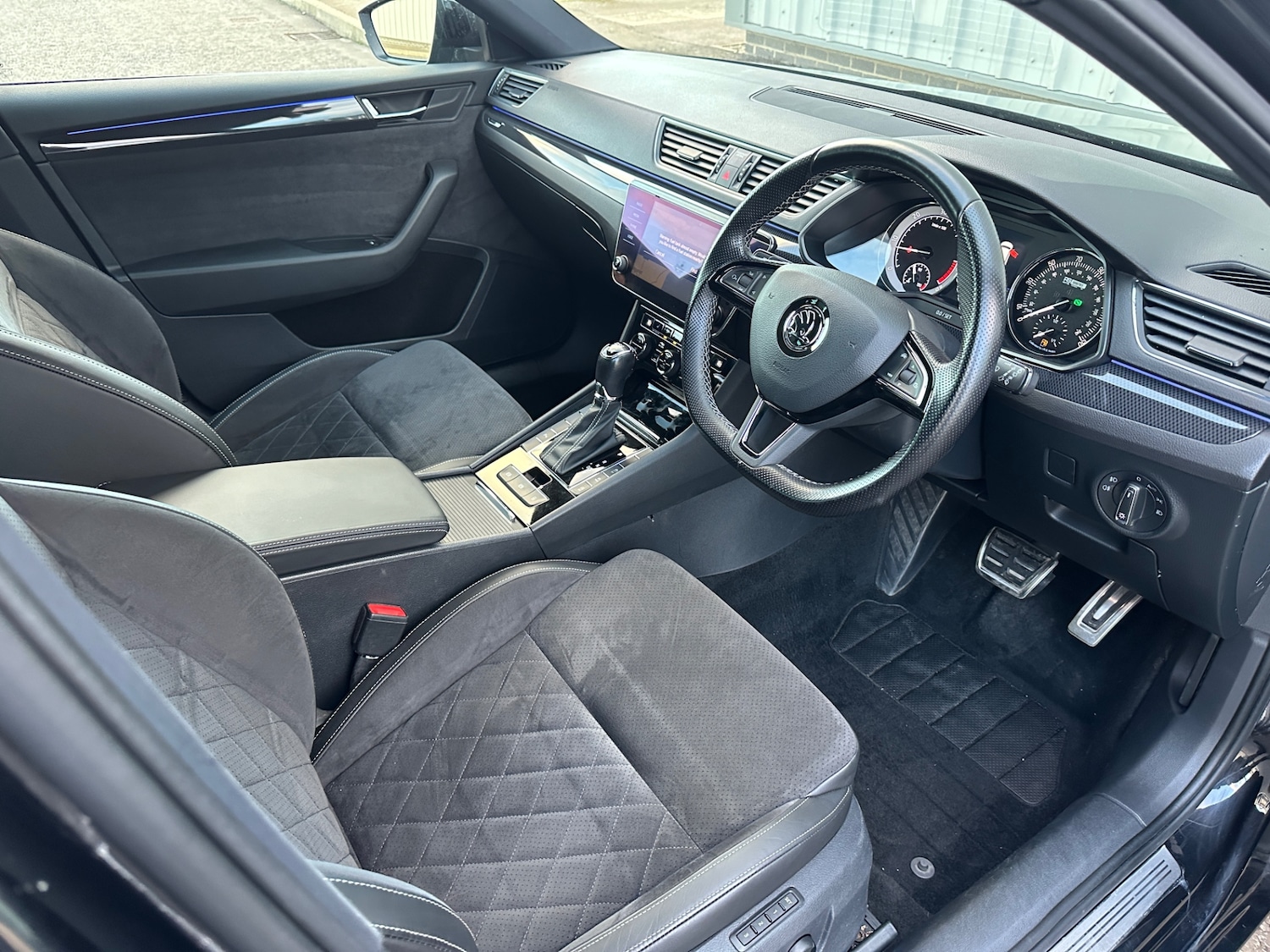 Used Skoda Superb 2018 for sale - 76378934: Photo 8