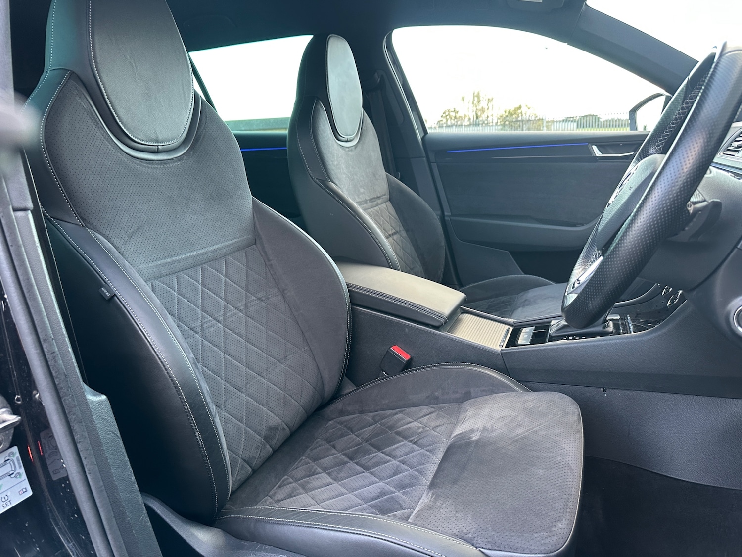 Used Skoda Superb 2018 for sale - 76378934: Photo 9