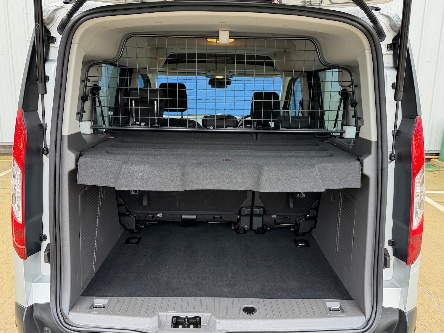 Used Ford Tourneo Connect 2020 for sale - 76726122: Photo 11