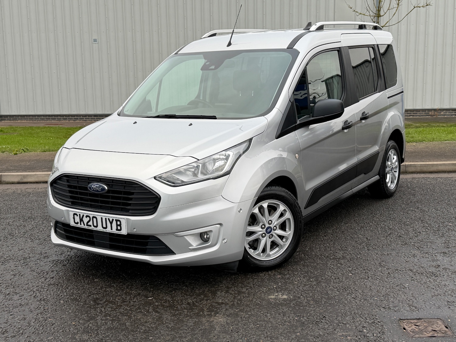 Used Ford Tourneo Connect 2020 for sale - 76726122: Photo 4