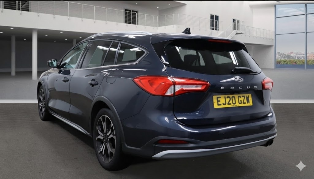 Used Ford Focus 2020 for sale - 76416189: Photo 3