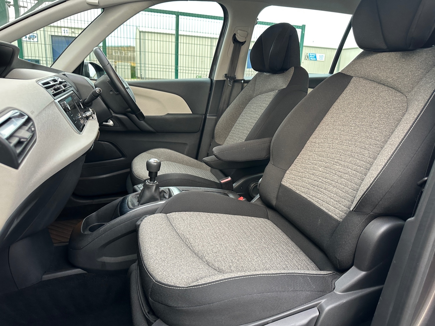 Used Citroen C4 Grand Picasso 2017 for sale - 76293334: Photo 11